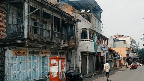 टोलनाका कायमस्वरुपी हटविण्यासाठी तळेगावात बंद यशस्वी