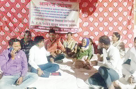 86 वर्षीय आजीचे उपोषण मागे; शेतातील घरी जाण्यासाठी केली होती रस्त्याची मागणी