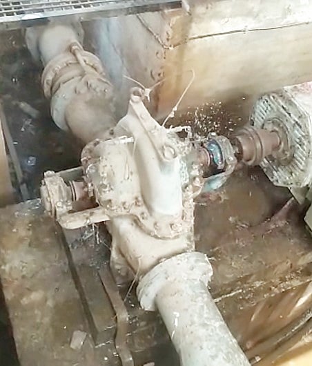 पुरंदर उपसाच्या पंप दुरुस्तीला सुरुवात