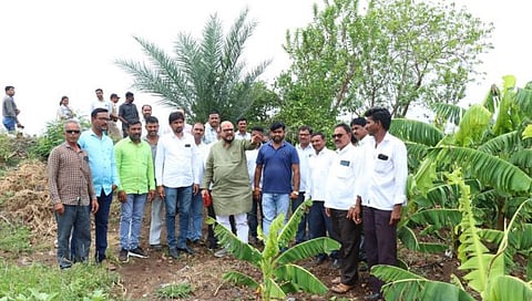 जळगाव : नुकसानग्रस्तांना मदत मिळवून देण्यासाठी कटीबद्ध : पालकमंत्री गुलाबराव पाटील