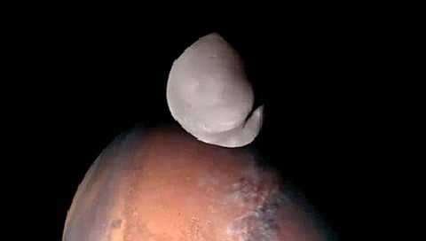 ‘डेमोस’च्या छायाचित्रावरून उलगडला मंगळाचा भूतकाळ