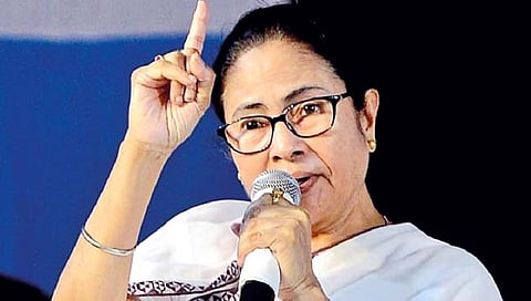 ममता बॅनर्जी यांचा काँग्रेस दुरावा