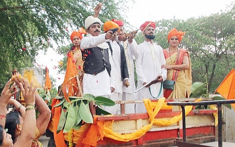 पिंपरी : अभिवादन फेरीतून जपल्या चापेकर बंधूच्या स्मृती