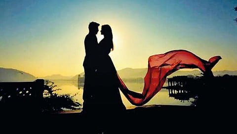 ‘प्री – वेडिंग’ने होतोय विवाह संस्काराचा ‘सिनेमा’; नवश्रीमंतांत फोटोशूटची क्रेझ 