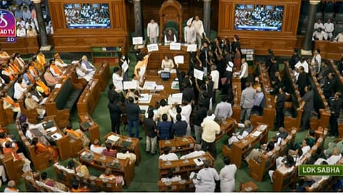 Parliament Budget Session : अर्थसंकल्पीय अधिवेशनाच्या शेवटच्या दिवशीही गदारोळच, लोकसभेचे कामकाज अनिश्चित काळासाठी तहकूब