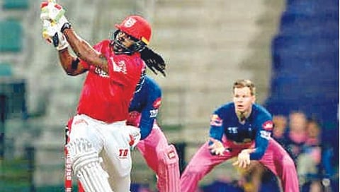 भरारी : कठीण वज्रास भेदू ऐसे!