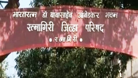 रत्नागिरी जि.प.मध्ये रात्रीचा खेळ चाले; रातोरात ७२५ शिक्षकांना आंतरजिल्हा बदलीने केले कार्यमुक्त