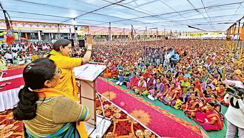 Karnataka Elections : मंत्री जोल्ले विरोधकांना भारी : केंद्रीय मंत्री स्मृती इराणी यांचे प्रतिपादन