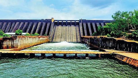 कोयनेच्या पाण्यावर भागते कर्नाटकची तहान!