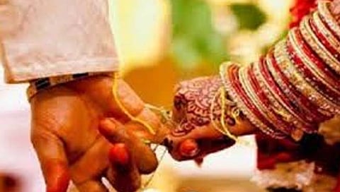 लग्नाचा बाजार ! विवाहेच्छु तरुणांना गंडविण्याचा उद्योग