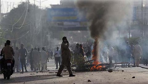 पाकिस्तानात यादवी! हिंसाचारात 8 ठार; लष्करावर पहिल्यांदाच लोकांचे हल्ले