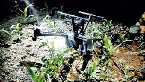 जवानांनी पाडले पाकचे ड्रोन! अमृतसरमध्ये तस्करही अटकेत