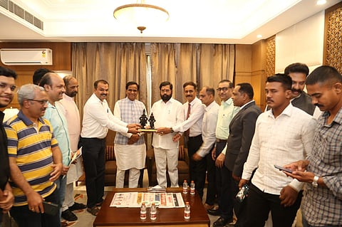 Chatrapati Shivaji Maharaj Statue : दिल्ली-मुंबई महामार्गावर छत्रपतींच्या अश्वारूढ पुतळा उभारणीचे दिल्लीकर मराठी बांधवांचे निवेदन