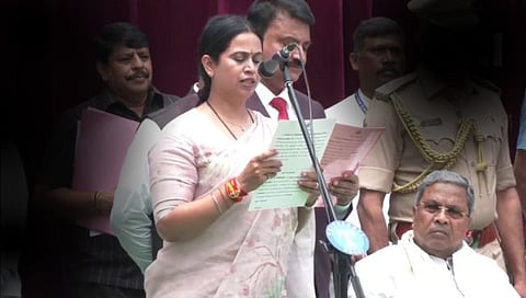 Lakshmi Hebbalkar: बेळगावला दुसरे मंत्रिपद: लक्ष्मी हेब्बाळकर यांनी घेतली मंत्रिपदाची शपथ