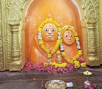 श्री क्षेत्र वीर येथे हजारो भाविक; वैशाख अमावास्येनिमित्त घेतले श्री नाथांचे दर्शन