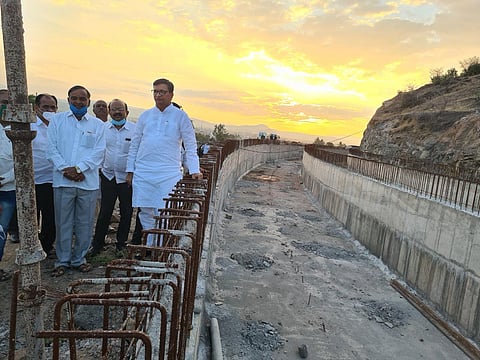 उद्घाटन सवडीने करा, आधी दुष्काळी भागाला पाणी द्या; बाळासाहेब थोरात यांचे सरकारला खरमरीत पत्र