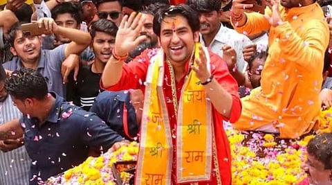 ‘… तर ते पाकिस्‍तानलाही हिंदू राष्‍ट्र बनवू शकतात’ बागेश्‍वर धामच्‍या धीरेंद्र शास्‍त्रींचे खळबळजनक विधान