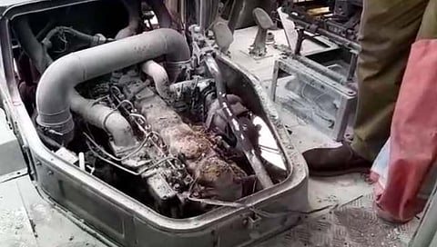 धावत्‍या बसमध्ये अचानक आग  