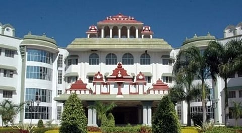 ‘नसबंदी’ नंतरही मुलाचा जन्‍म! न्‍यायालयाने दिले मोफत शिक्षणासह वर्षाला १. २ लाखाचा भत्ता देण्‍याचा आदेश