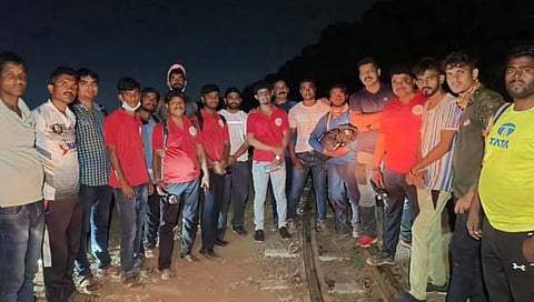 रायगड: पेब किल्ल्याच्या दरीतून ट्रेकर निखिल तनिरचा मृतदेह बाहेर काढला