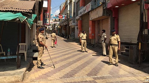 आपुलकीच्या नात्याला क्षुल्लक कारणांची झळ, शांतताप्रिय शेवगाव पेटविणारे झाले पसार अन् पेटलेले जेलमध्ये