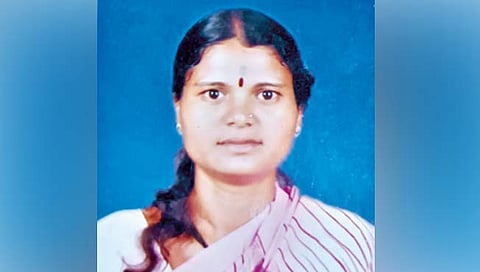 कोल्हापूर : चांदेनजीक दुचाकीवरून पडल्याने कसबा बावड्यातील महिला ठार