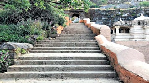 गिरनारच्या पायर्‍या 