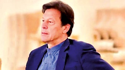 पाकिस्तानी लष्कराची मदत थांबवा; इम्रान खान यांची अमेरिकेकडे याचना