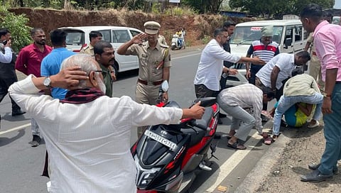 Nashik : माजी उपमुख्यमंत्री छगन भुजबळ धावले अपघातग्रस्त युवतीच्या मदतीला