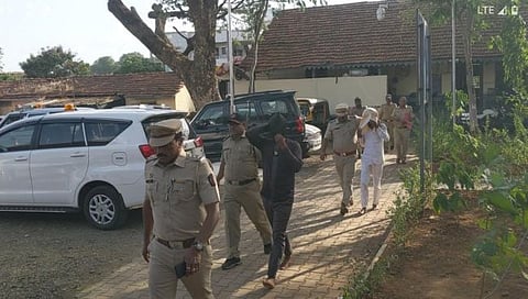 Nashik Crime : गोवंश वाहतुकदाराच्या मृत्यूप्रकरणी सहा जणांना अटक