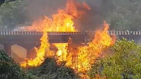 Pune Mumbai Highway : पुणे मुंबई महामार्गावर मिथेन ऑईलच्या टॅंकरला आग