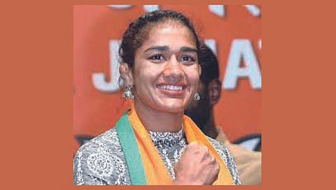Babita Phogat : तुम्ही काँग्रेसच्या हातातील बाहुले..! : बबिता फोगट