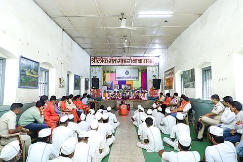 पुणे: कारागृहातील कैदीही रंगले पांडुरंगाच्या भक्तीरसात