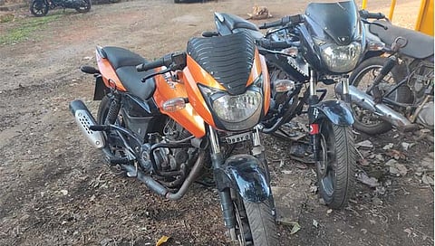 कोल्हापूर: बालिंगा दरोड्यातील २ मोटरसायकली खुपीरेजवळ आढळल्या