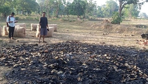 नक्षल्यांनी केली हजारो तेंदूपुड्यांची जाळपोळ