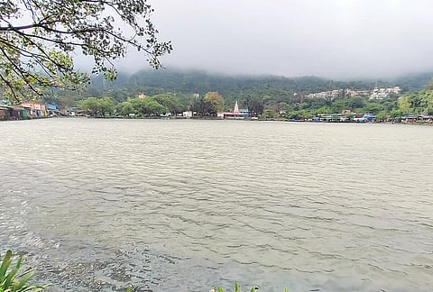 खंडाळा तलावाचे पाणी दूषित करणार्‍या दोघांवर गुन्हा दाखल