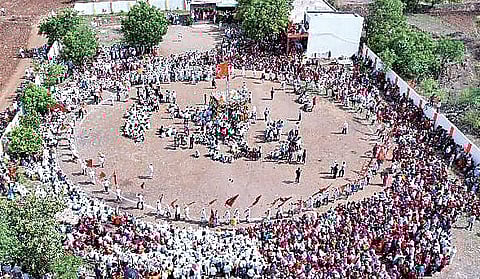 Ashadhi wari 2023 : वामनभाऊंच्या दिंडीचे पहिले रिंगण उत्साहात