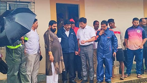 तळीये दरडग्रस्तांची घरे पारंपरिक पद्धतीने बांधण्यासाठी प्रयत्नशील: भरतशेठ गोगावले