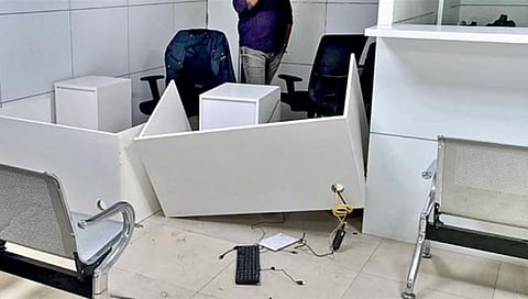 कोल्हापूर: तरुणाची फायनान्स कार्यालयात तोडफोड