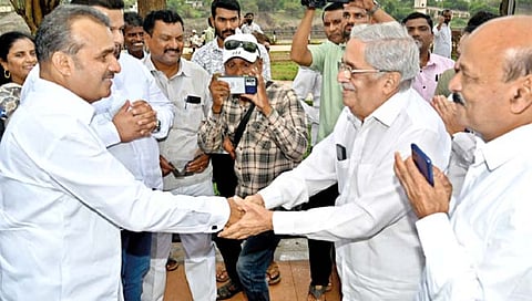 कराड, पाटण तालुका थोरल्या साहेबांसोबत…