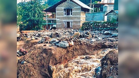 अतिवृष्टीमुळे देशभरात मृतांची संख्या ७४७ वर; २३५ जिल्ह्यांत पूरसद़ृश स्थिती