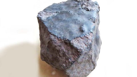 सहारा वाळवंटात मिळाली ‘बूमरँग’ झालेली उल्का!