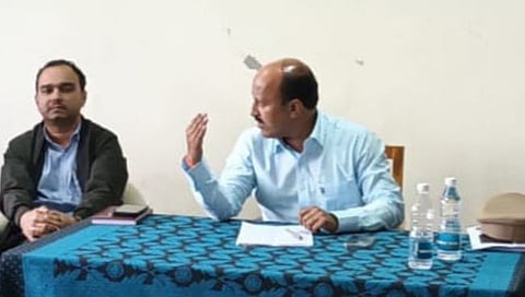 सांगली : वासुंबे फाट्यावरील धोकादायक वळण काढणार; अधिकारी – ग्रामस्थांच्या बैठकीत निर्णय