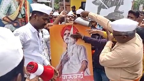 साताऱ्यात संभाजी भिडे यांच्या समर्थनार्थ धारकऱ्यांचा मोर्चा