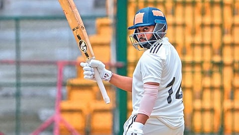 पश्चिम विभागाचा डाव गडगडला; पृथ्वीची एकाकी झुंज