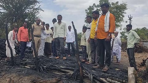 नांदेड : रत्नाळी येथे साडेपाच लाखांची शेती औजारे आगीत जळून खाक