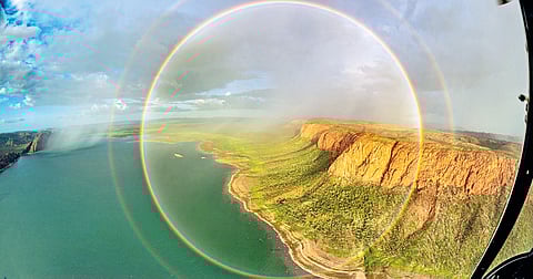 इंद्रधनुष्य अर्धाकृती नव्हे, पूर्णाकृती !