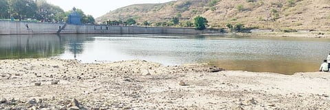 पुणे : मस्तानी तलाव अद्यापही भरेना !