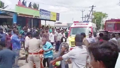 Tamil Nadu | फटाक्यांच्या कारखान्यात स्फोट, ८ जणांचा मृत्यू, अनेकजण जखमी