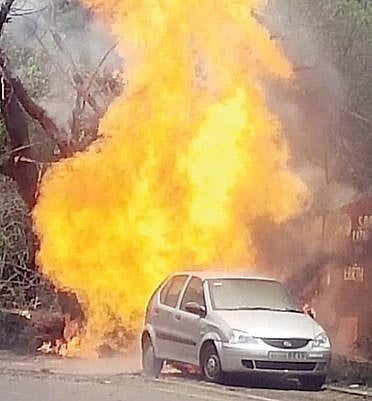 पुणे : वानवडीत गॅसवाहिनीला आग ; साळुंके विहार रस्त्यावरील घटना